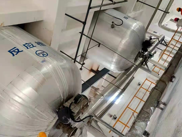 整个厂房内的设备完美安装